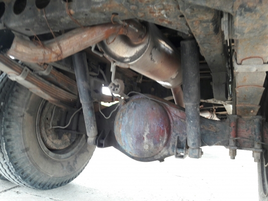 ISUZU รุ่น NPR 57 P 4 สูบ 100 แรง  กระบะยาว 5.00 เมตร กว้าง 2.10 เมตร พวงมาลัยพาวเว่อร์