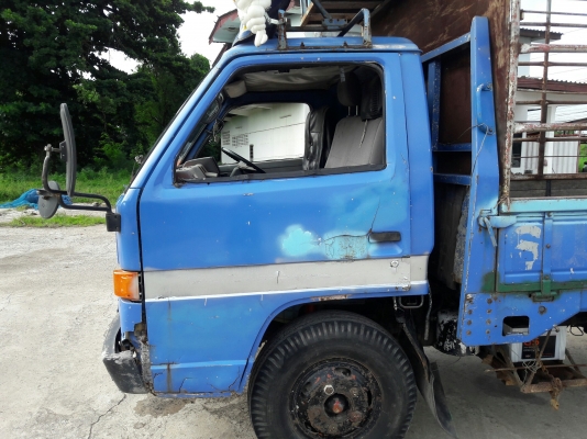 ISUZU รุ่น NPR 57 P 4 สูบ 100 แรง  กระบะยาว 5.00 เมตร กว้าง 2.10 เมตร พวงมาลัยพาวเว่อร์