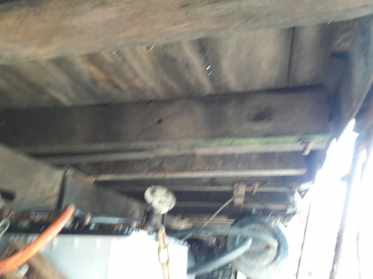 ISUZU รุ่น NPR 57 P 4 สูบ 100 แรง  กระบะยาว 5.00 เมตร กว้าง 2.10 เมตร พวงมาลัยพาวเว่อร์