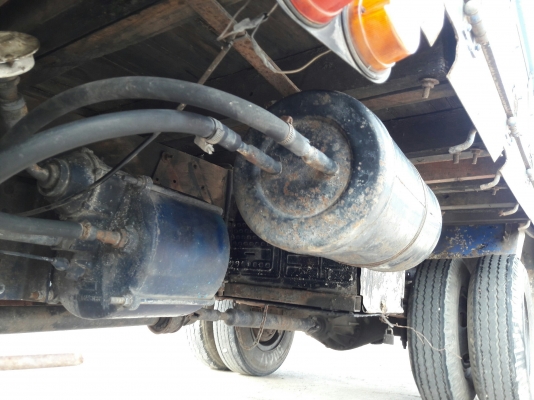 ISUZU รุ่น NPR 57 P 4 สูบ 100 แรง  กระบะยาว 5.00 เมตร กว้าง 2.10 เมตร พวงมาลัยพาวเว่อร์