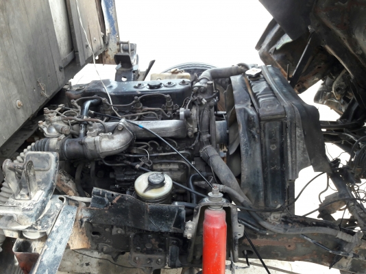 ISUZU รุ่น NPR 57 P 4 สูบ 100 แรง  กระบะยาว 5.00 เมตร กว้าง 2.10 เมตร พวงมาลัยพาวเว่อร์