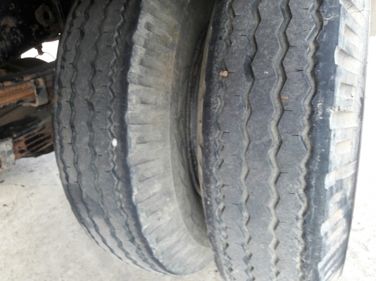 ISUZU รุ่น NPR 57 P 4 สูบ 100 แรง  กระบะยาว 5.00 เมตร กว้าง 2.10 เมตร พวงมาลัยพาวเว่อร์