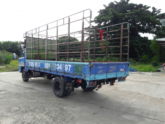 ISUZU รุ่น NPR 57 P 4 สูบ 100 แรง  กระบะยาว 5.00 เมตร กว้าง 2.10 เมตร พวงมาลัยพาวเว่อร์