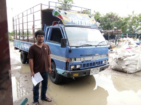 ISUZU รุ่น NPR 57 P 4 สูบ 100 แรง  กระบะยาว 5.00 เมตร กว้าง 2.10 เมตร พวงมาลัยพาวเว่อร์