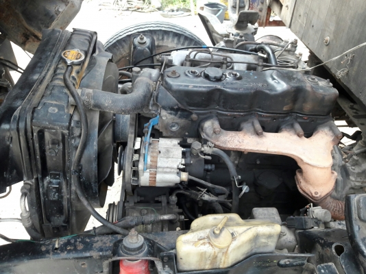 ISUZU รุ่น NPR 57 P 4 สูบ 100 แรง  กระบะยาว 5.00 เมตร กว้าง 2.10 เมตร พวงมาลัยพาวเว่อร์