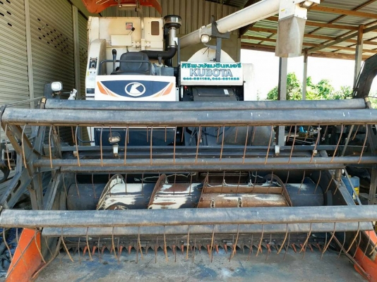 ขายรถเกี่ยวข้าว DC95GM ปี57 ใช้งาน800ชั่วโมง สภาพพร้อมใช้งาน ราคา720,000 สนใจโทร 090-8588220 093-3258446 www.narong2truck.com www.truck.in.th/498 https://www.facebook.com/narong2truck/ ID: narong498 ID: 09332584461 เพจ Facebook ณรงค์ ซื้อขายรถมือสอง กลุ่ม