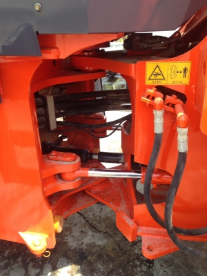 ขายรถตักบ้อยางคุณภาพสูงจากค่าย HITACHI