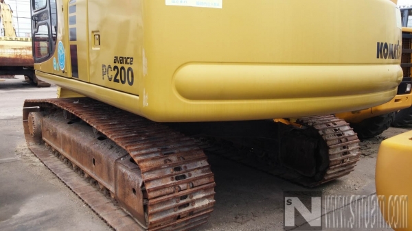 รถขุด Komatsu PC 200-6E Long Boom