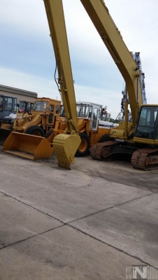 รถขุด Komatsu PC 200-6E Long Boom