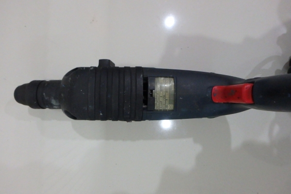 สว่านโรตารี่ 22mm BOSCH GBH 2-22 E 2 ระบบ Made in Germany สภาพดี พร้อมใช้งาน สว่านโรตารี่ 22mm BOSCH GBH 2-22 E 2 ระบบ Made in Germany สภาพดี พร้อมใช้งาน