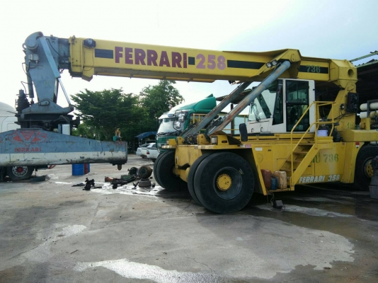 ขายรถยกตู้คอนเทรนเนอร์