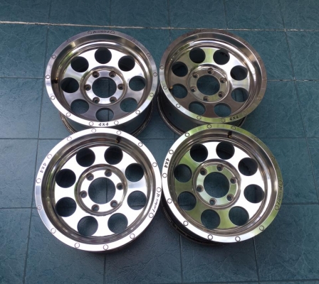 ขายล้อลายMICKEYTHOMPSON ขอบ16x8 ออฟ 0 หน้าเงา สภาพสวย ทุกวง ขายล้อลายMICKEYTHOMPSON ขอบ16x8 ออฟ 0 หน้าเงา สภาพสวย ทุกวง