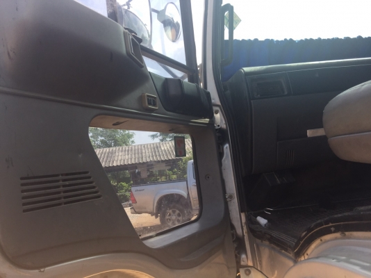 ขาย 650,000 บาท HINO FM227 สองเพลา (วางหัวไฮเทคลงเล่ม) ตู้ 10 บาน เครื่อง M10U-240 แรง สโลว์กลาง หัวบาง ยางดี คัสชีสวย เอกสารเล่มทะเบียน  รถอยู่ จ.กาณจนบุรี โทร&amp;ไอดีไลน์ 0610710295