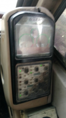 ขายCAT320V2เอกสารเล่มพร้อมชุดโอน เครื่องปั้มแรง ไฟฟ้าขาดแค่มอเตอร์คันเร่ง ช่วงล่างเอวหลวมแต่ไม่เยอะ โช่บูชดี โลวเลอร์แตกเป็นบางลูก รถทำงานได้ดี อยู่สระบุรี สนใจ 0835601591 หรือ 0903494058