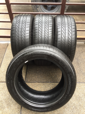 ยาง Michelin 215 55 17 กลางปี15 ดอกเต็ม เนื้อนิ่มๆ ราคาไม่แพง