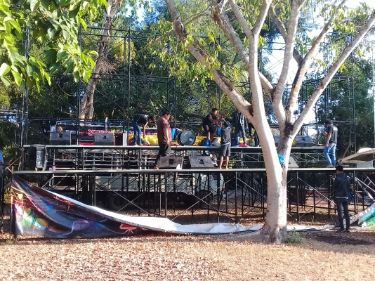 ขาย เวทีหมอลำ ครับ ขาย เวทีหมอลำ ครับ