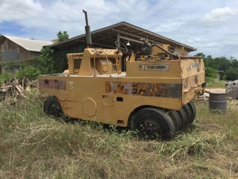 ขายรถบด9ล้อ เล่มทะเบียน สภาพพร้อมใช้ ติดคุณอ๊อฟพิจิตร086-737-9991