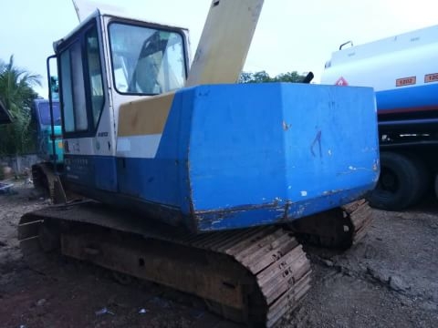 ขายkomatsu Pc120-5สภาพพร้อมใช้ ติดต่อคุณอ๊อฟพิจิตร086-737-9991