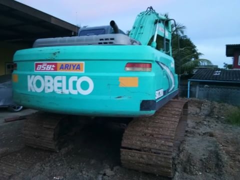 ขายKobelco sk200m8yn11สภาพพร้อมใช้ ติดต่อคุณอ๊อฟพิจิตร086-737-9991