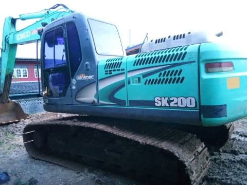 ขายKobelco sk200m8yn11สภาพพร้อมใช้ ติดต่อคุณอ๊อฟพิจิตร086-737-9991