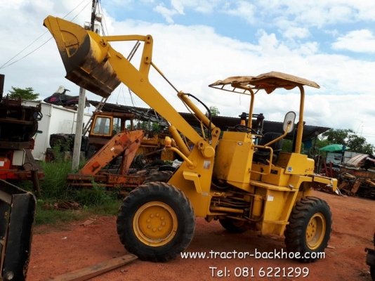 พร้อมลุยงานครับ รถตักล้อยาง KOMATSU 505 เอวอ่อน 4 WD เครื่องดี สมบูรณ์ เก่านอกแท้