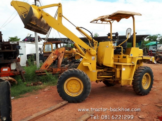 พร้อมลุยงานครับ รถตักล้อยาง KOMATSU 505 เอวอ่อน 4 WD เครื่องดี สมบูรณ์ เก่านอกแท้ พร้อมลุยงานครับ รถตักล้อยาง KOMATSU 505 เอวอ่อน 4 WD เครื่องดี สมบูรณ์ เก่านอกแท้