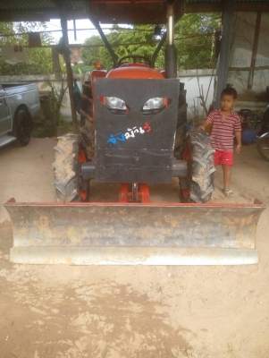 คูโบต้า L4708  4 WD ชุดดันหน้าช้าง ผาน 4 ตราช้าง ทำงาน 1,391 ชั่วโมง