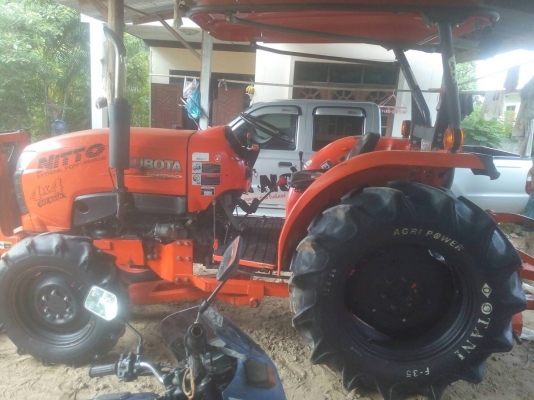 คูโบต้า L4708  4 WD ชุดดันหน้าช้าง ผาน 4 ตราช้าง ทำงาน 1,391 ชั่วโมง