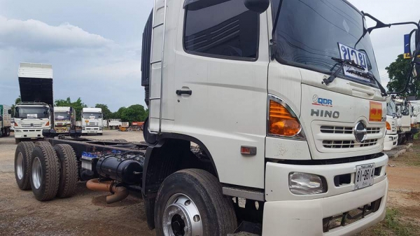 ขาย Hino mega 344 แรงม้า ปี 56 พร้อมขายค่ะ โทร 089-7087998,081-7855503 Dum sukhothai