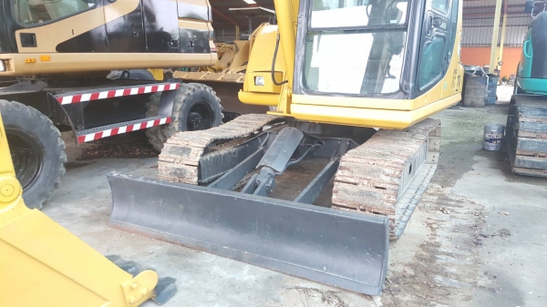 ขายรถแบคโฮ KOMATSU. PC 70-7