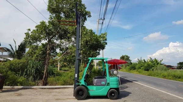 ขายด่วนรถยกMITSUBISHI FG25-20 ยก2.5ตันเสาสูง4เมตรตัวใหม่ล่าสุดรถนอกนำเข้ายังไม่เคยใช้งานในเมืองไทยเลย