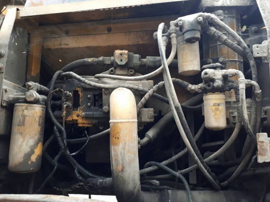 ขาย 1,590,000 CAT 330 C JAPAN ไฟฟ้าครบ เครื่องดี ปั้มแรง เอวดี ช่วงล่างเต็ม เล่มทะเบียน รถอยู่ สระบุรี 090-772-3710 090-772-3708