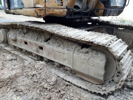 ขาย 1,590,000 CAT 330 C JAPAN ไฟฟ้าครบ เครื่องดี ปั้มแรง เอวดี ช่วงล่างเต็ม เล่มทะเบียน รถอยู่ สระบุรี 090-772-3710 090-772-3708