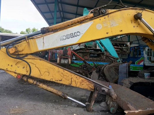 ขออณุญาติขายรถ SK200 มาค์ทรีไฟ้ฟ้า ครบเอกสารใบชื้อขายช่วงล่างเต็ม ราคา 695000สนใจติดต่อ 0853224877-0988930465