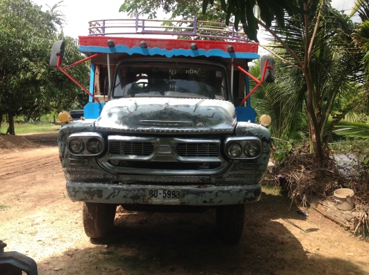 ซื้อตอนนี้เอาไปเลย 135000 บาทเจ้าของขายเอง รถสภาพดีราคาถูก ถูกกว่านี้มีบ้างมั๊ยเทเลอร์บรรทุกแบคโฮเพลาเดียวเครื่อง6BB1ขึ้น120สบายพร้อมเล่มทะเบียน