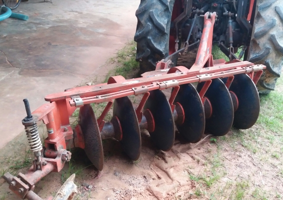 ผานไถตราช้าง 6x24นิ้วสภาพดีครับ ผานไถตราช้าง 6x24นิ้วสภาพดีครับ