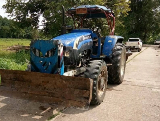 ขาย 235,000 บาท EURO TRAC เครื่องดี หางไม่ตก เกียร์ไม่ดัง เอกสารเล่มทะเบียน   รถยุ อุบลราชธานี.โทร&amp;ไอดีไลน์ 0610710295