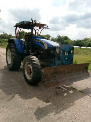 ขาย 235,000 บาท EURO TRAC เครื่องดี หางไม่ตก เกียร์ไม่ดัง เอกสารเล่มทะเบียน   รถยุ อุบลราชธานี.โทร&amp;ไอดีไลน์ 0610710295