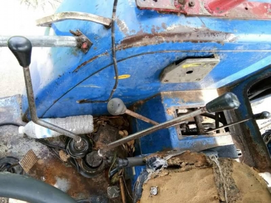 ขาย 235,000 บาท EURO TRAC เครื่องดี หางไม่ตก เกียร์ไม่ดัง เอกสารเล่มทะเบียน   รถยุ อุบลราชธานี.โทร&amp;ไอดีไลน์ 0610710295