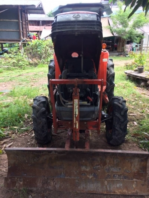 ขาย 155,000 รถไถ KUBOTA L3408 เครื่องดี เกียร์ดี ยางสวย (ใบมีดดันหน้า -ผาน 6 ) เอกสารเล่มทะเบียน  รถอยู่ จ.ศรีษะเกศ 090-772-3710 090-772-3708