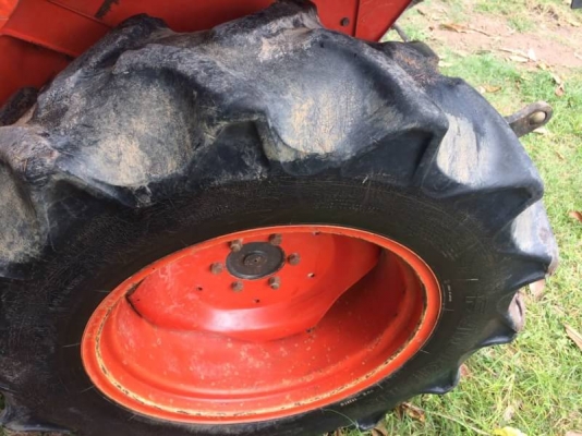 ขาย 155,000 รถไถ KUBOTA L3408 เครื่องดี เกียร์ดี ยางสวย (ใบมีดดันหน้า -ผาน 6 ) เอกสารเล่มทะเบียน  รถอยู่ จ.ศรีษะเกศ 090-772-3710 090-772-3708