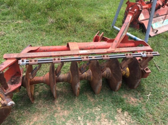 ขาย 155,000 รถไถ KUBOTA L3408 เครื่องดี เกียร์ดี ยางสวย (ใบมีดดันหน้า -ผาน 6 ) เอกสารเล่มทะเบียน  รถอยู่ จ.ศรีษะเกศ 090-772-3710 090-772-3708