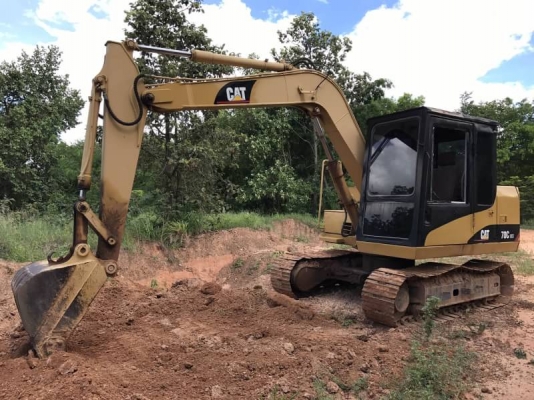 ขาย 385,000 บาท CATTERPILAR E70B เครื่องดี ปั้มแรง โช่หนา เอวแน่น เอกสารชื้อขาย รถอยู่ จ.ร้อยเอ็ด โทร&ไอดีไลน์ 0610710295 ขาย 385,000 บาท CATTERPILAR E70B เครื่องดี ปั้มแรง โช่หนา เอวแน่น เอกสารชื้อขาย รถอยู่ จ.ร้อยเอ็ด โทร&ไอดีไลน์ 0610710295