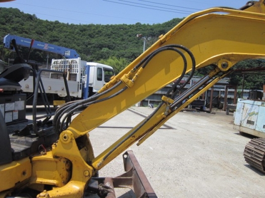 ขายรถขุดเล็ก Komatsu PC30MR-2 ปี2005 1,200ชม.นำเข้าตรงจากญี่ปุ่น ไม่เคยใช้ในไทย โทร. 092-929-9942 ธีรเทพ