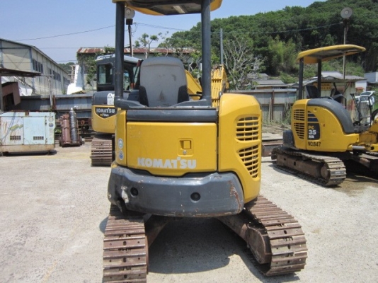 ขายรถขุดเล็ก Komatsu PC30MR-2 ปี2005 1,200ชม.นำเข้าตรงจากญี่ปุ่น ไม่เคยใช้ในไทย โทร. 092-929-9942 ธีรเทพ