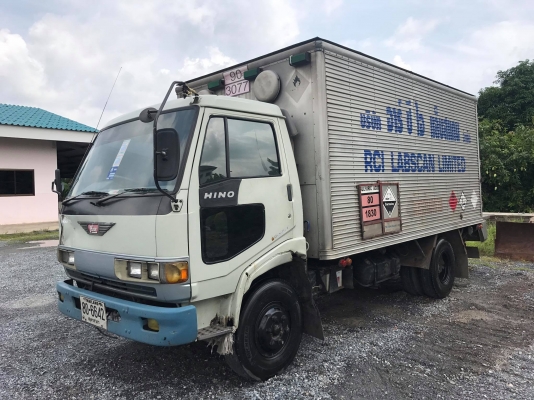Hino FC2 6ล้อ120 รถห้าง ตู้แห้ง พร้อมลิฟยกของ สนใจเข้ามาดูก่อนได้คับมีทั้ง6ล้อ 4ล้อกลาง 6ดั้ม