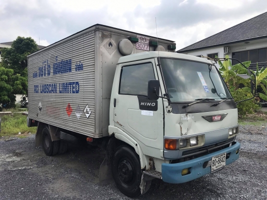 Hino FC2 6ล้อ120 รถห้าง ตู้แห้ง พร้อมลิฟยกของ สนใจเข้ามาดูก่อนได้คับมีทั้ง6ล้อ 4ล้อกลาง 6ดั้ม Hino FC2 6ล้อ120 รถห้าง ตู้แห้ง พร้อมลิฟยกของ สนใจเข้ามาดูก่อนได้คับมีทั้ง6ล้อ 4ล้อกลาง 6ดั้ม