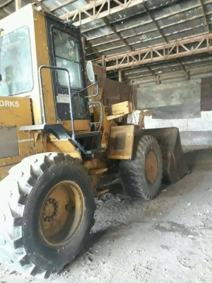ขายรถตักล้อยาง KOMATSU 510 กับ KOMATSU WA 120 ราคา 550000 กับ 700000