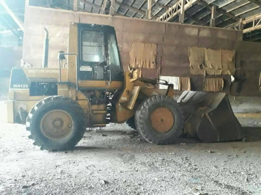 ขายรถตักล้อยาง KOMATSU 510 กับ KOMATSU WA 120 ราคา 550000 กับ 700000