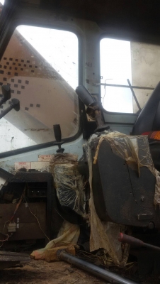 ขายรถแบคโฮ KATO HD700 V2 เอกสารเล่ม ราคา 300000